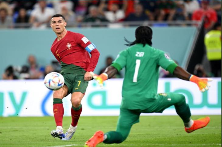 رونالدو - البرتغال وغانا